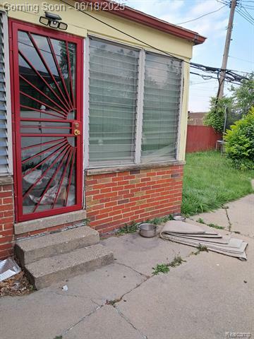 Property Photo: 20526 Carol Street MI 48235