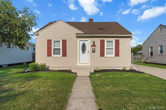 Property Photo: 24696 Wilmot Avenue MI 48021