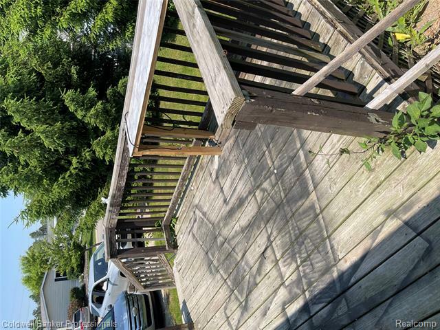 Property Photo: 264 Sarah Fern Court MI 48446