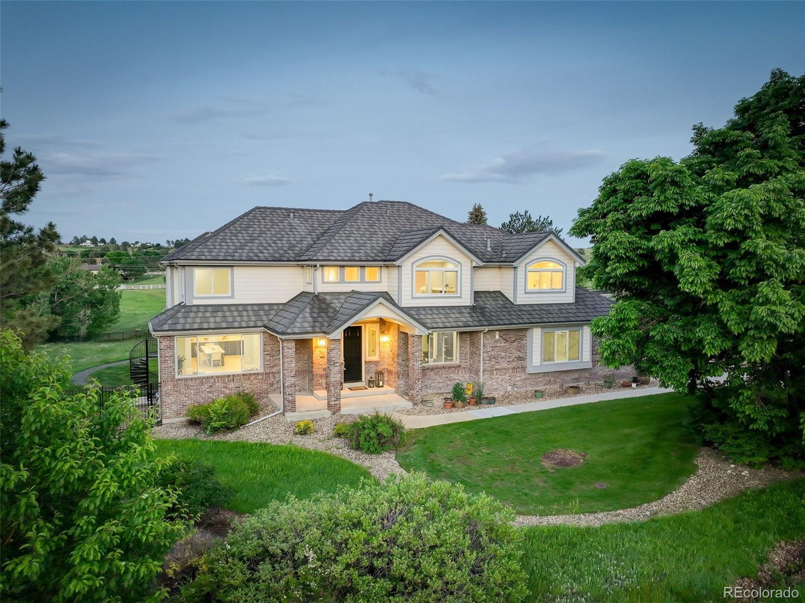 Property Photo: 7400 S Genoa Circle CO 80016
