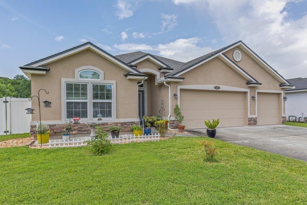 Property Photo:  132 Fallen Timber Way  FL 32084