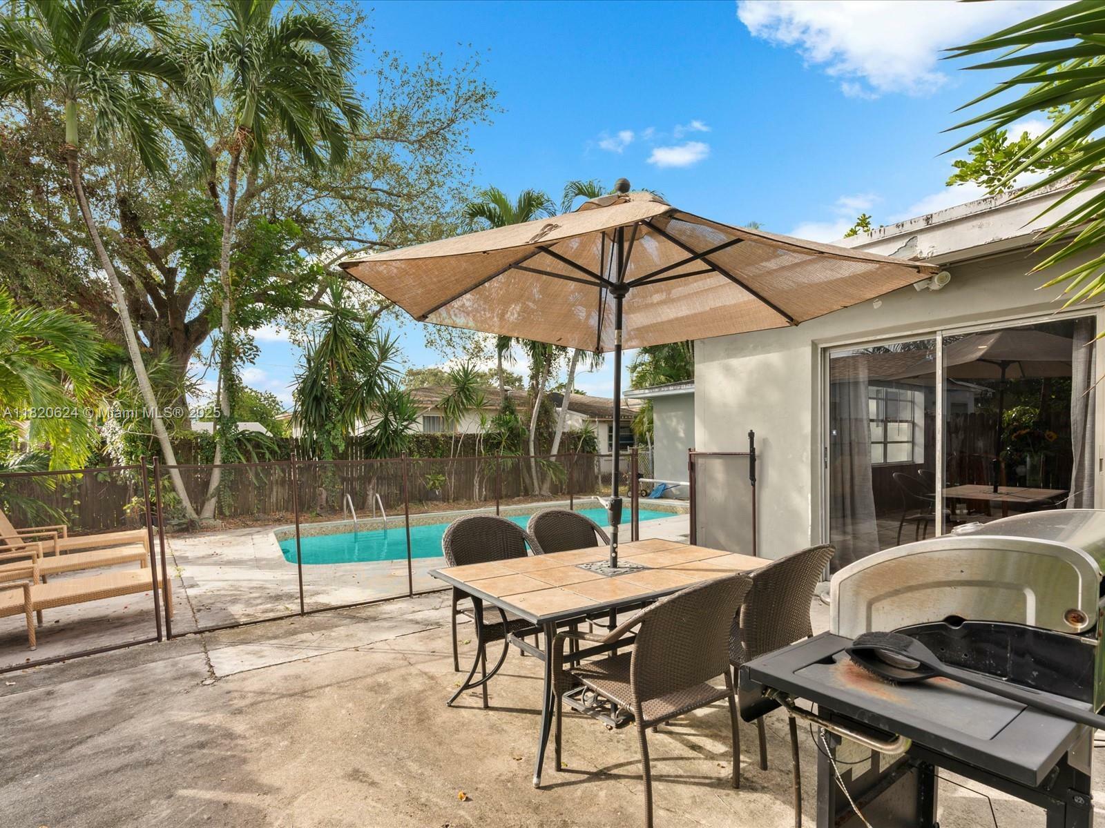 1805 N 23rd Ave  Hollywood FL 33020 photo