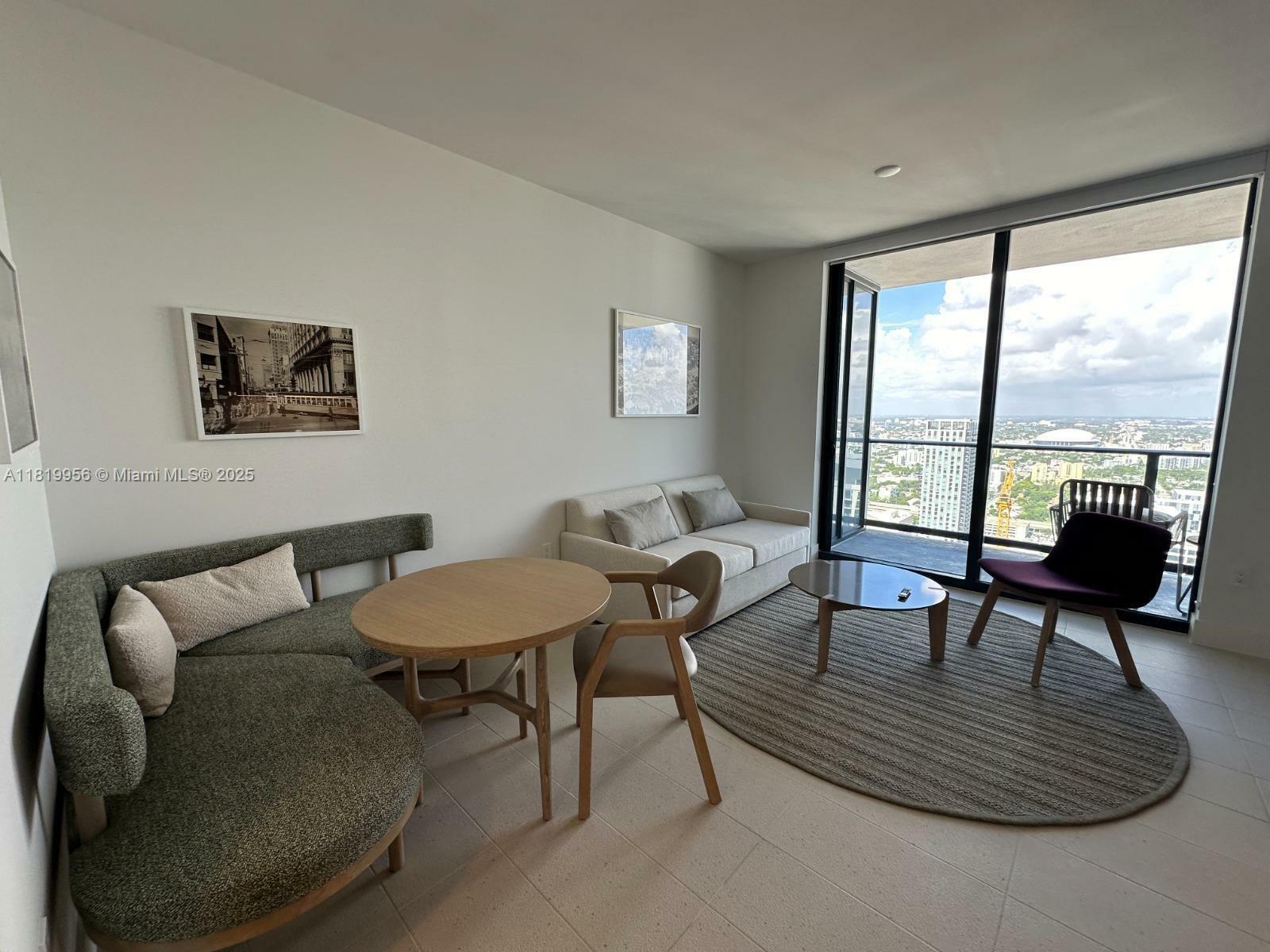 Property Photo: 601 NE 1st Aveue 4603 FL 33132