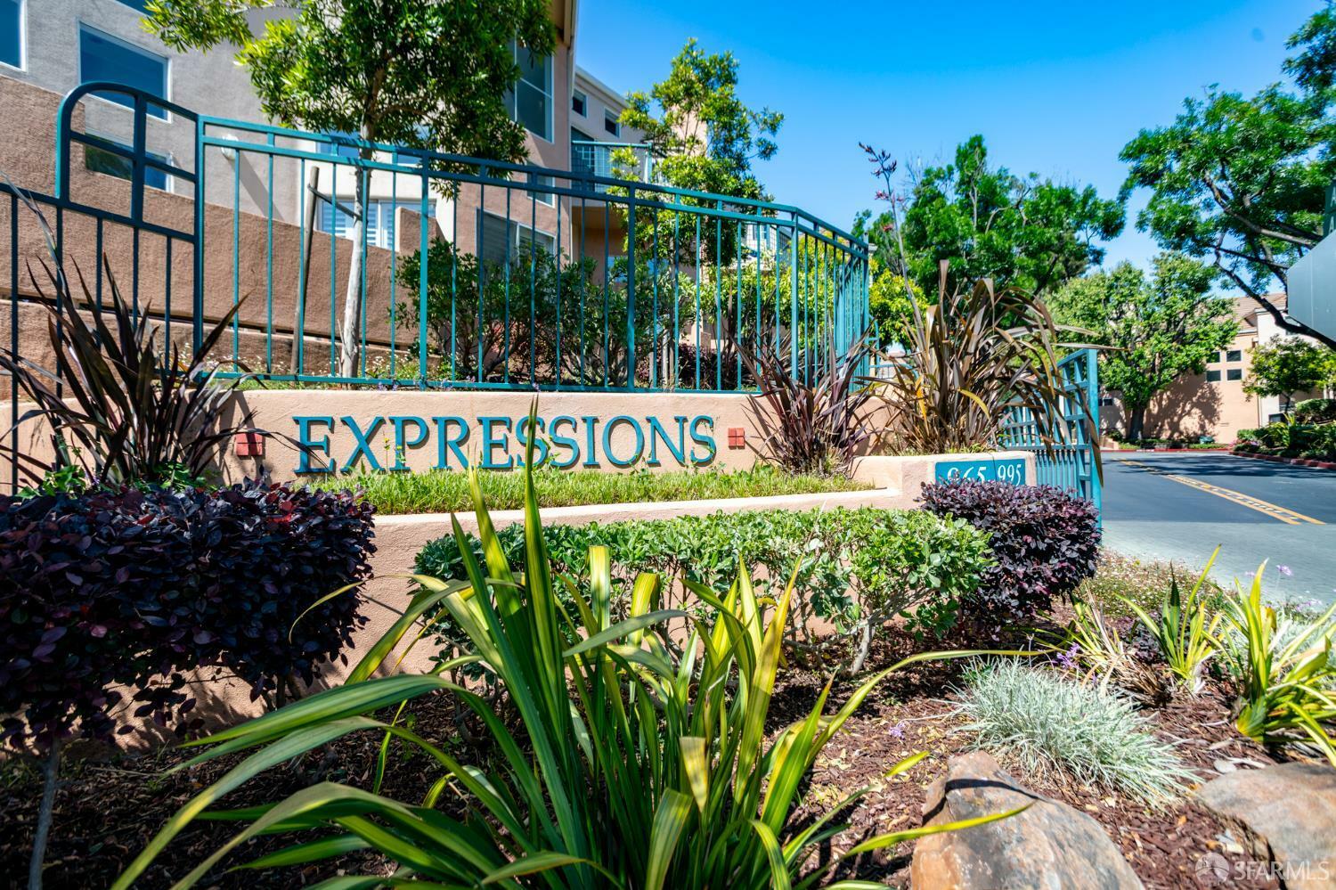 Property Photo: 981 Asilomar Terrace 1 CA 94086