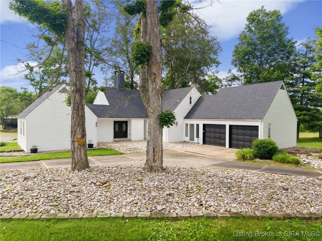 Property Photo: 8509 Dillon Road IN 47111