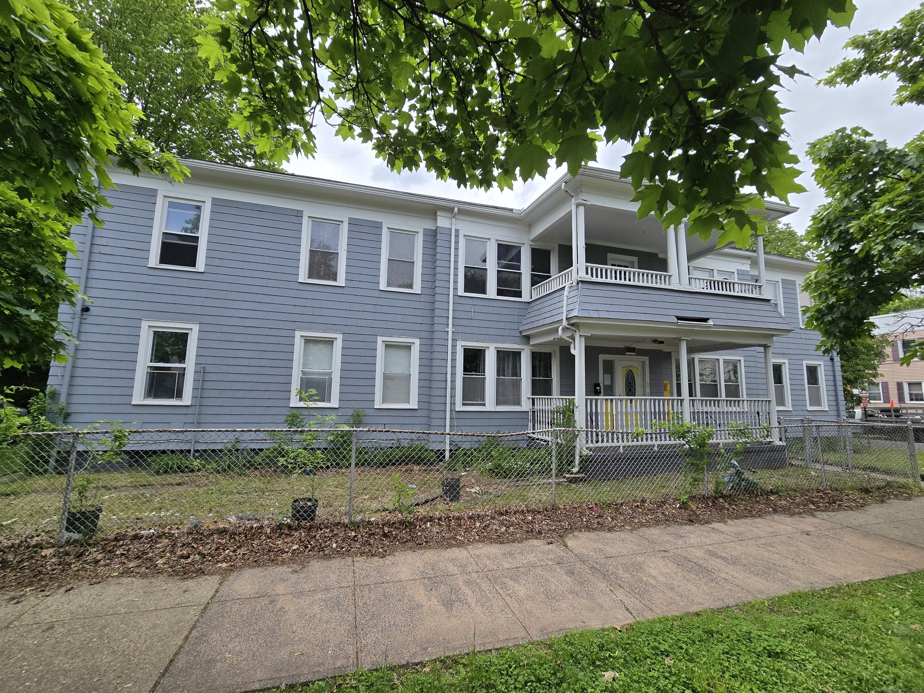 Property Photo:  516 Dixwell Avenue  CT 06511 