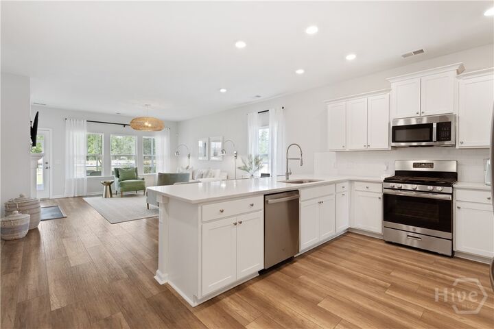 Property Photo:  122 Weyview Gardens  GA 31322 