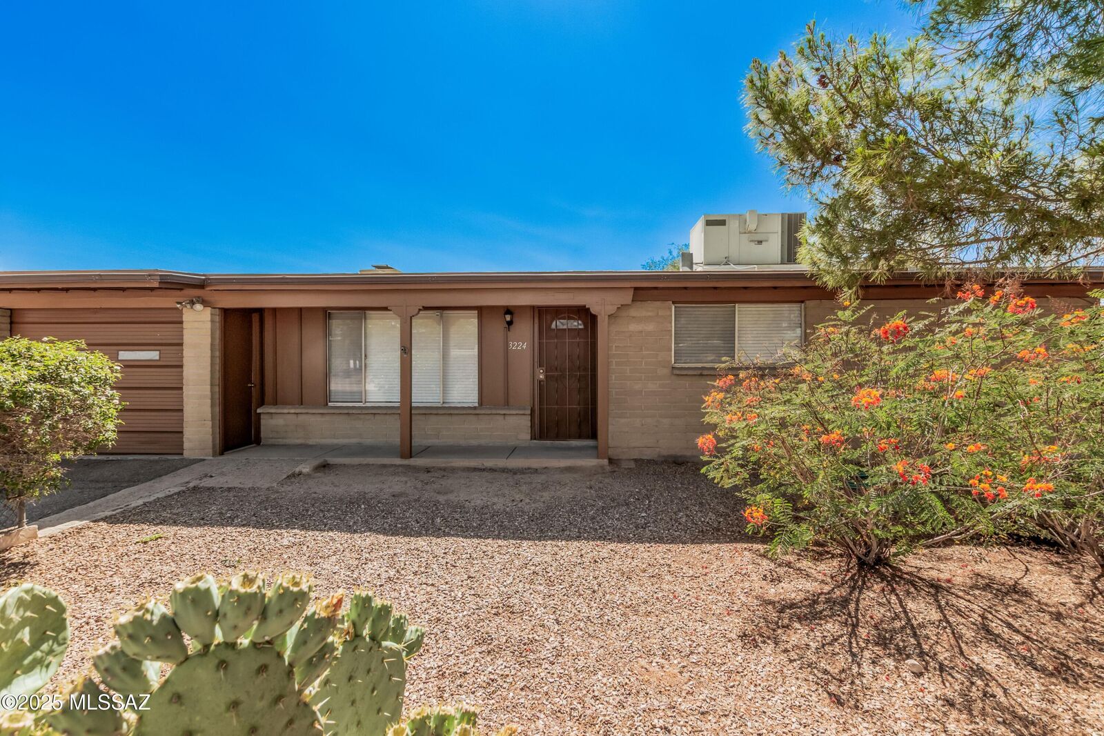Property Photo: 3224 S Manitoba Avenue AZ 85730