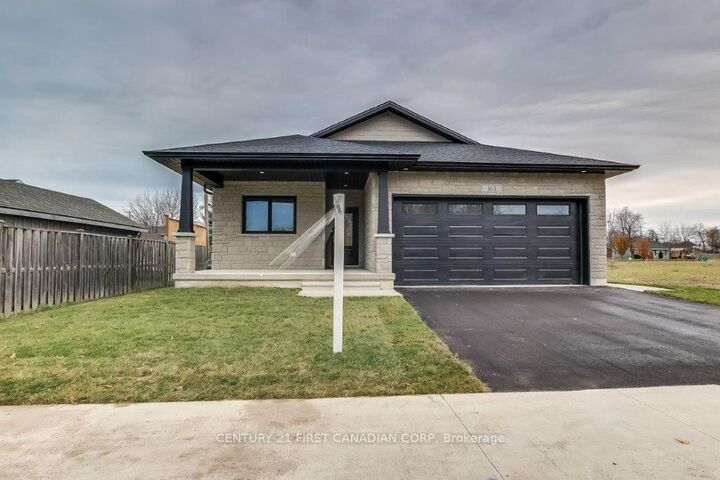 Photo de la propriété: 163 Elgin Avenue E ON N7A 1K7