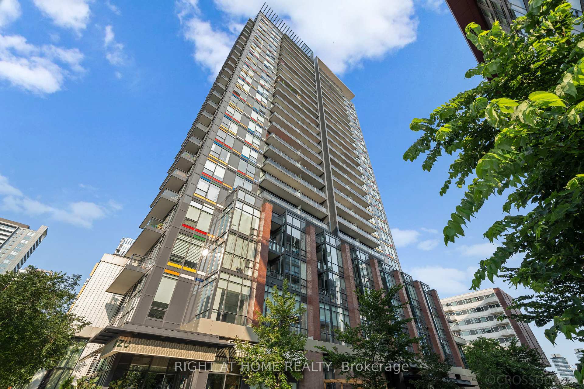 Property Photo: 225 Sackville Street 1005 ON M5A 0B9