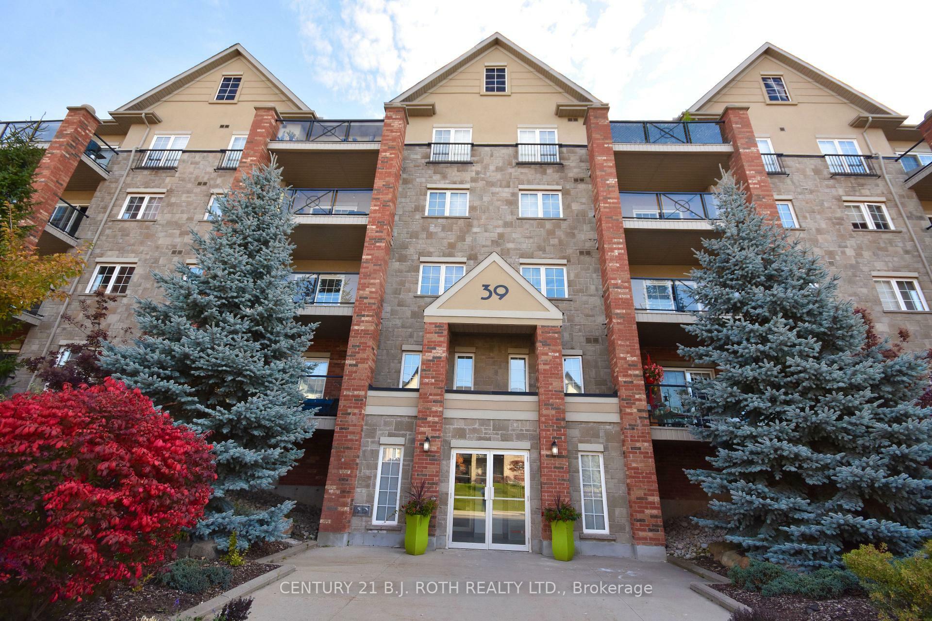 Property Photo: 39 Ferndale Drive S 205 ON L4N 5T5
