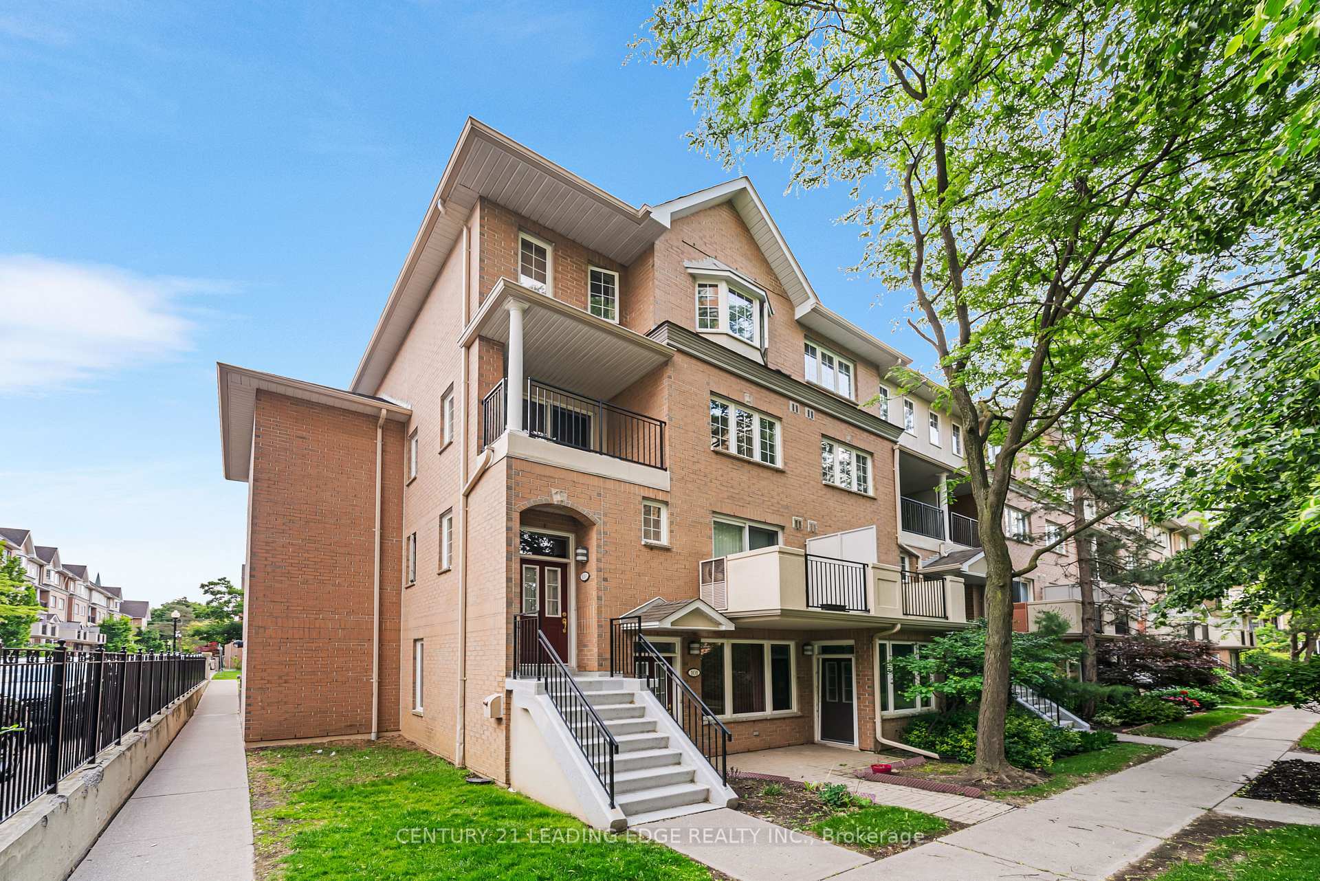 101 Grandview Way  Toronto ON M2N 6V2 photo