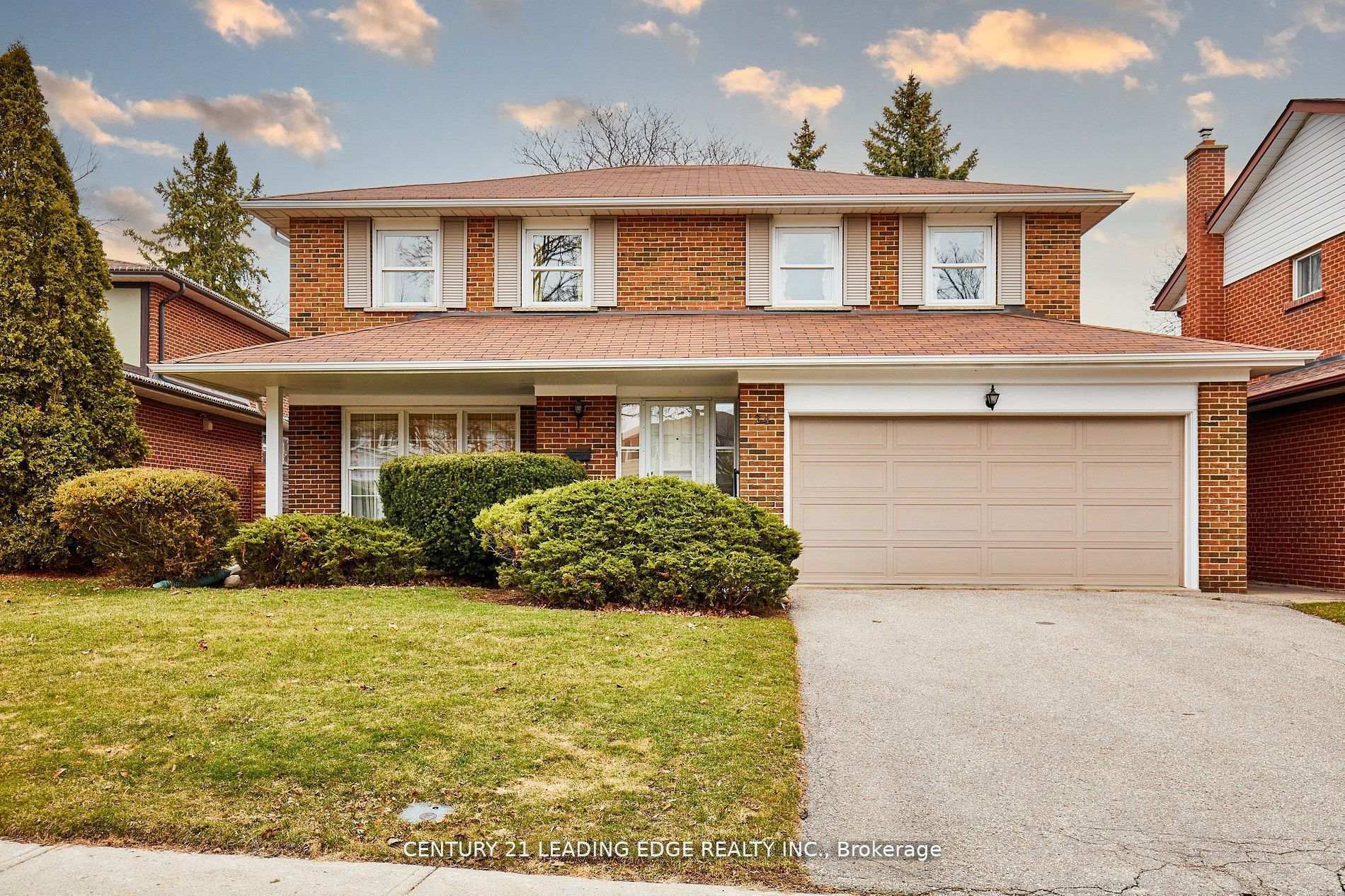 24 Dunmurray Boulevard  Toronto ON M1T 2J9 photo
