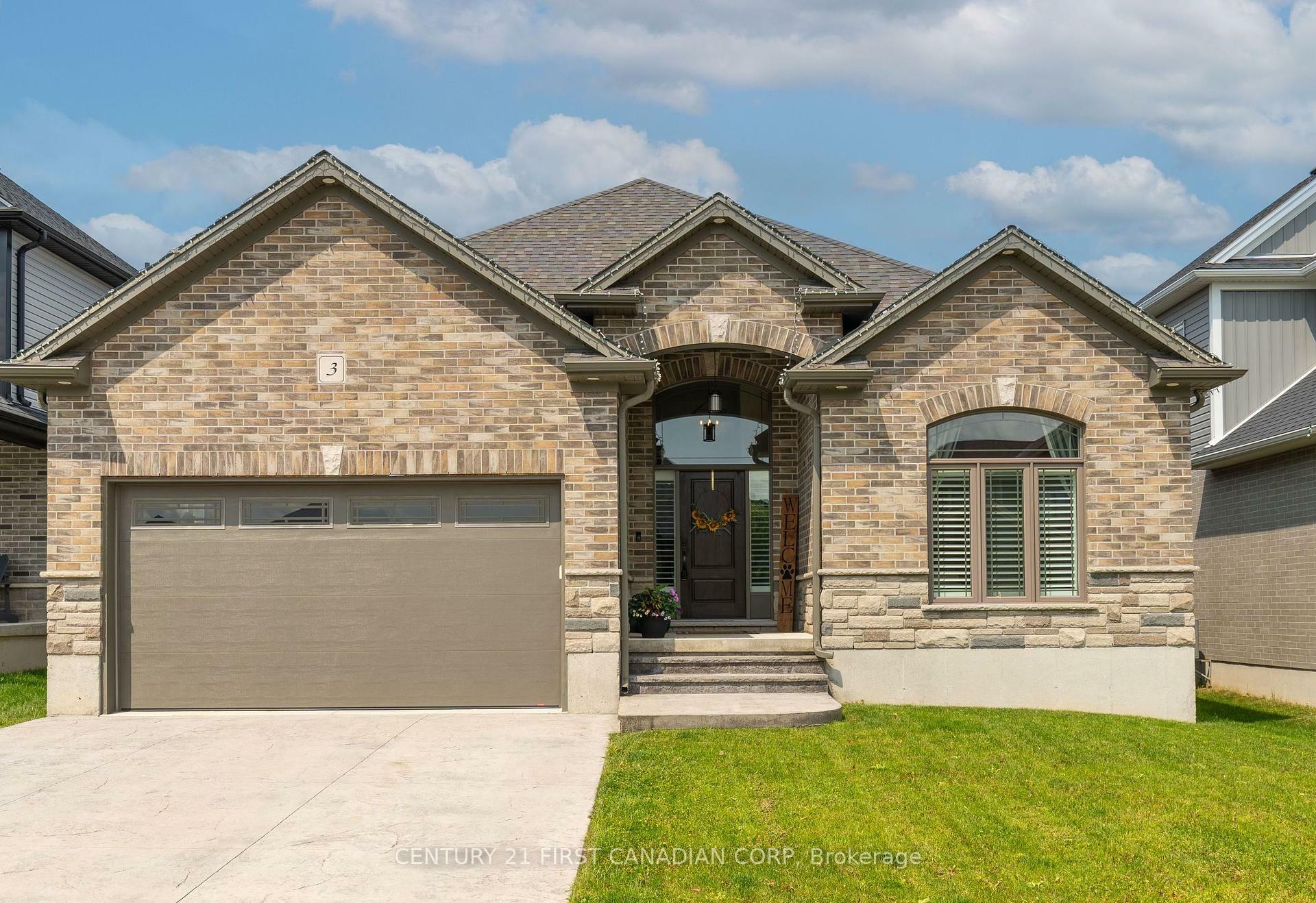 Property Photo: 3 Hardy Court ON N0M 2J0