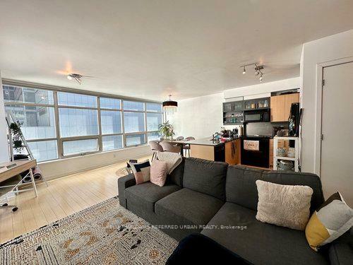 Photo de la propriété: 350 Wellington Street W 314 ON M5V 3W9