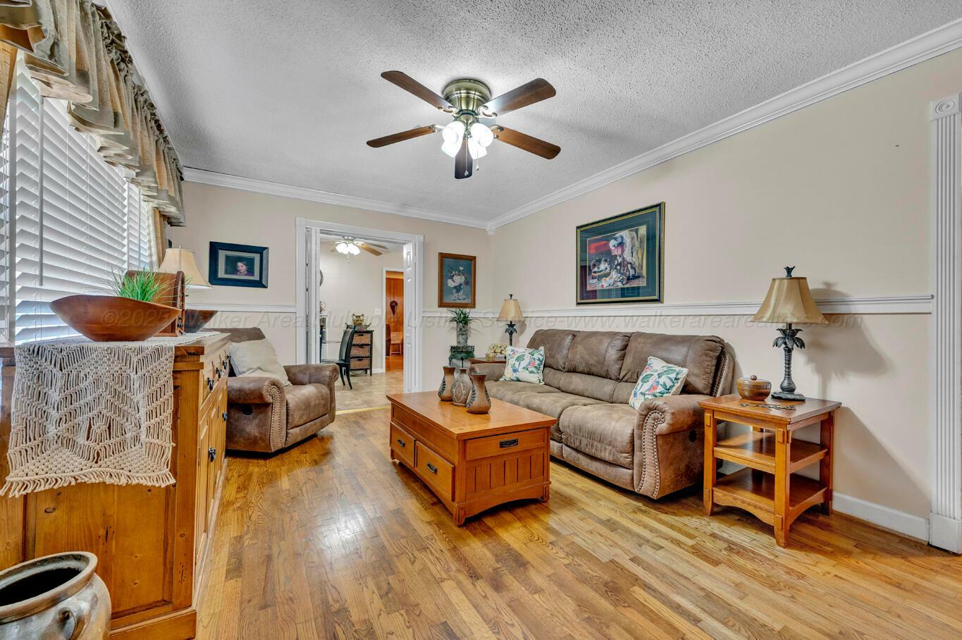 Property Photo: 2555 Shady Grove Rd AL 35005