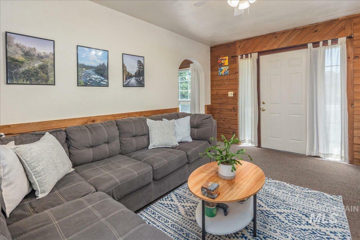 Property Photo: 1607 S Manitou Ave ID 83706