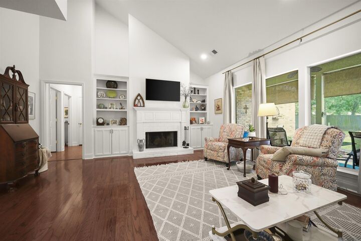 Property Photo:  6104 Destrehan Dr  LA 70820 
