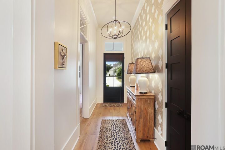 Property Photo: 8741 Marques Ln LA 70809