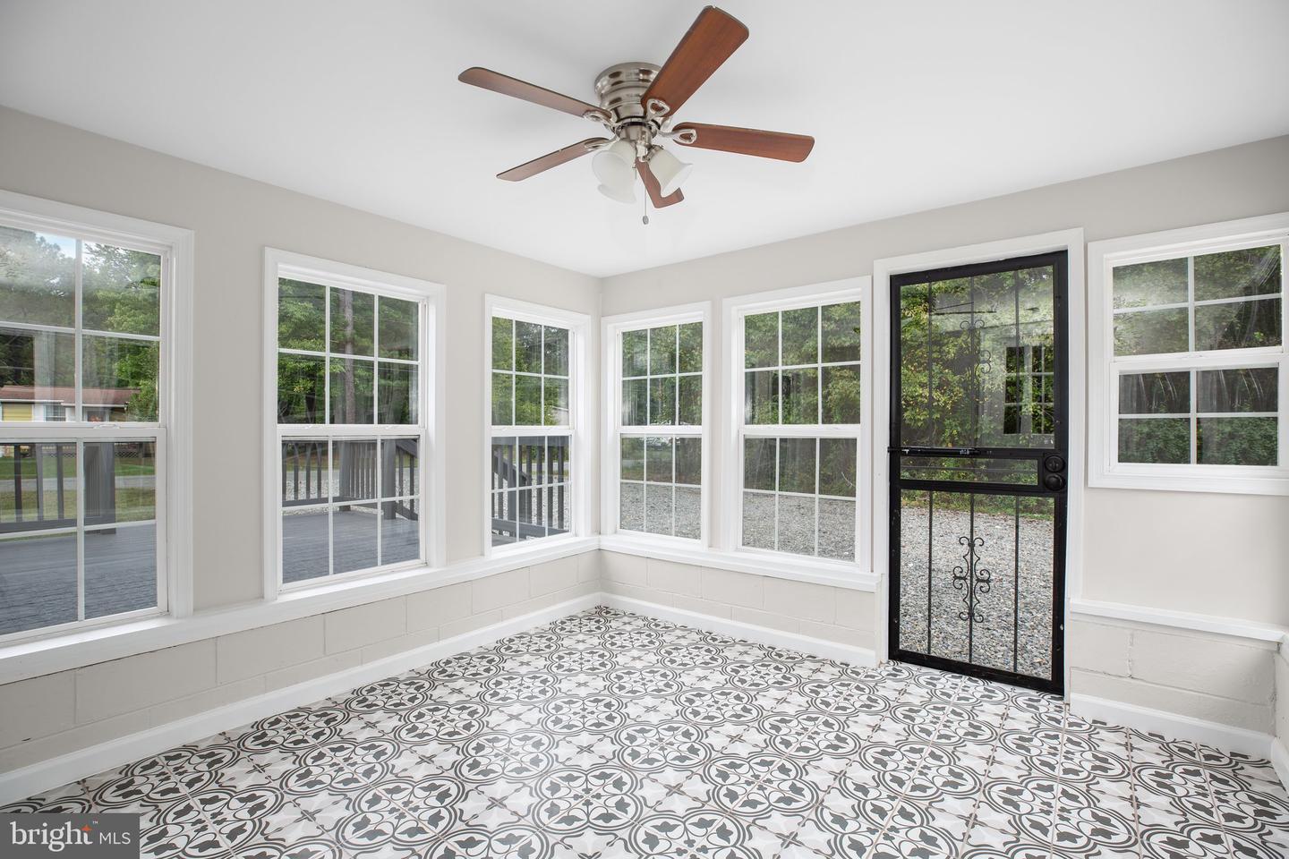 Property Photo: 17096 Courtney Road VA 23069