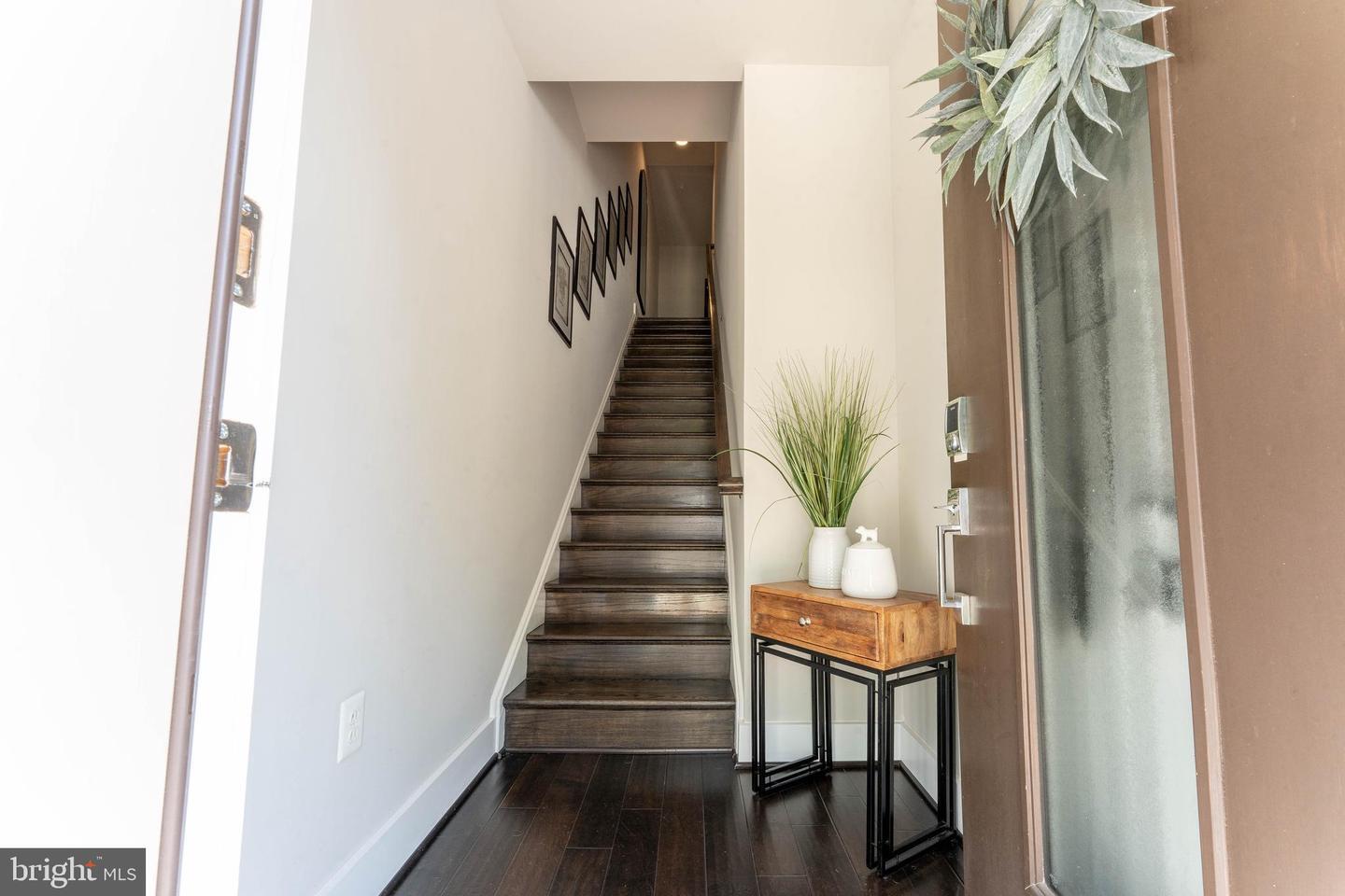 Property Photo: 234 Caulfield Lane MD 20878