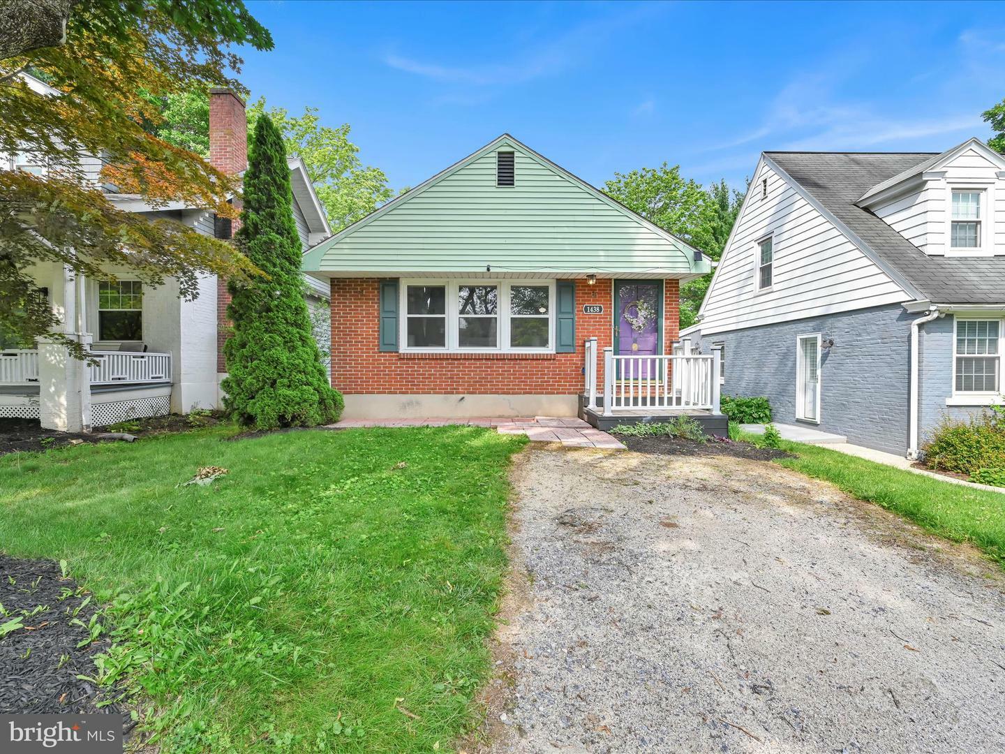 Property Photo:  1438 Glen Moore Circle  PA 17601 