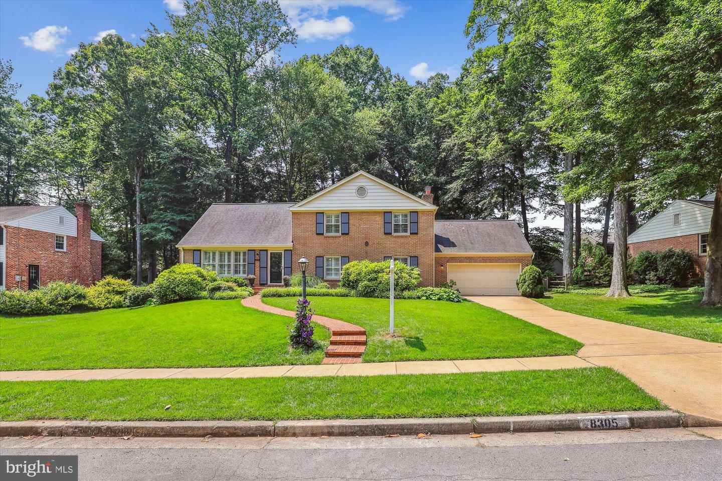 Property Photo: 8305 Toll House Road VA 22003