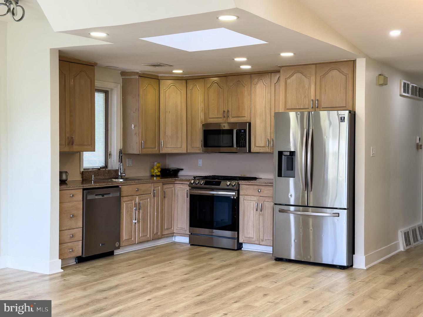 Property Photo:  9999 Woodfern Road  PA 19115 