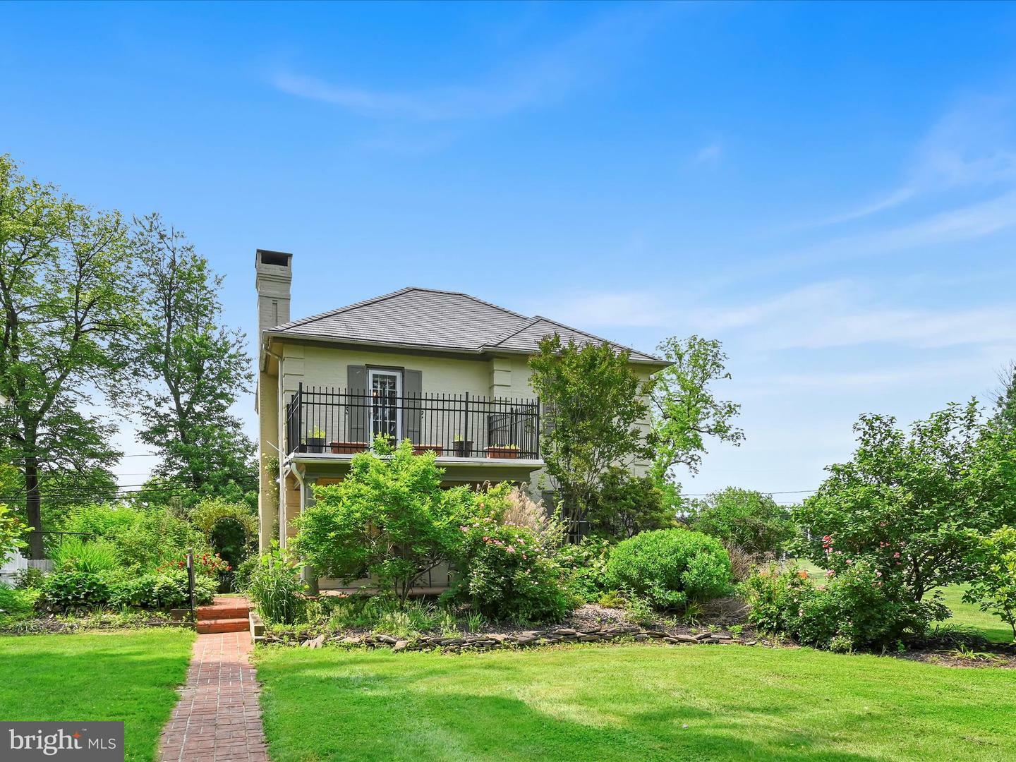 Property Photo: 714 N President Avenue PA 17603