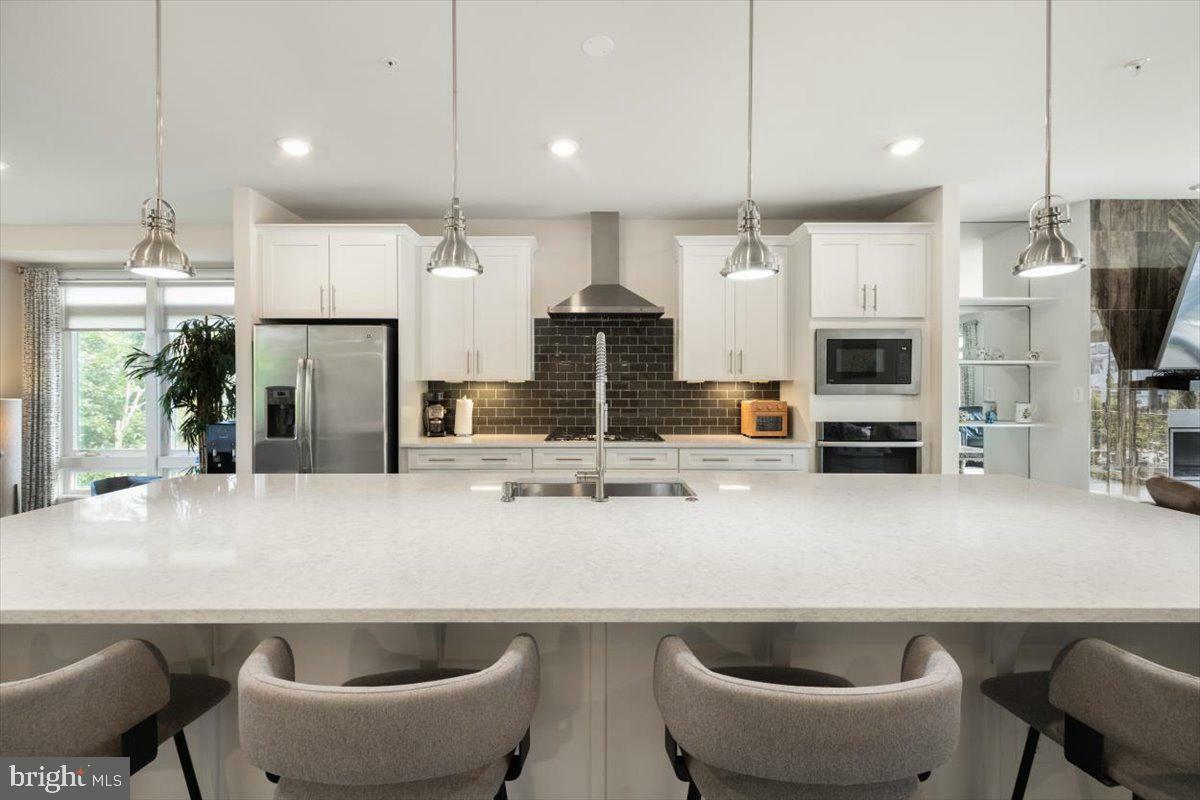 Property Photo: 1505 Ribbon Limestone Terrace SE VA 20175