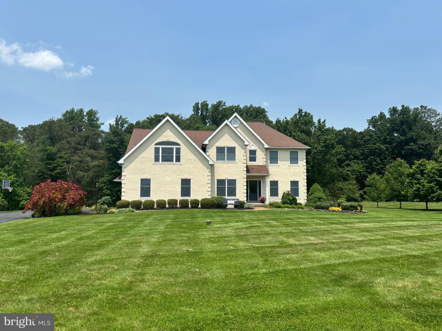 21 Shara Lane  Pennington NJ 08534 photo