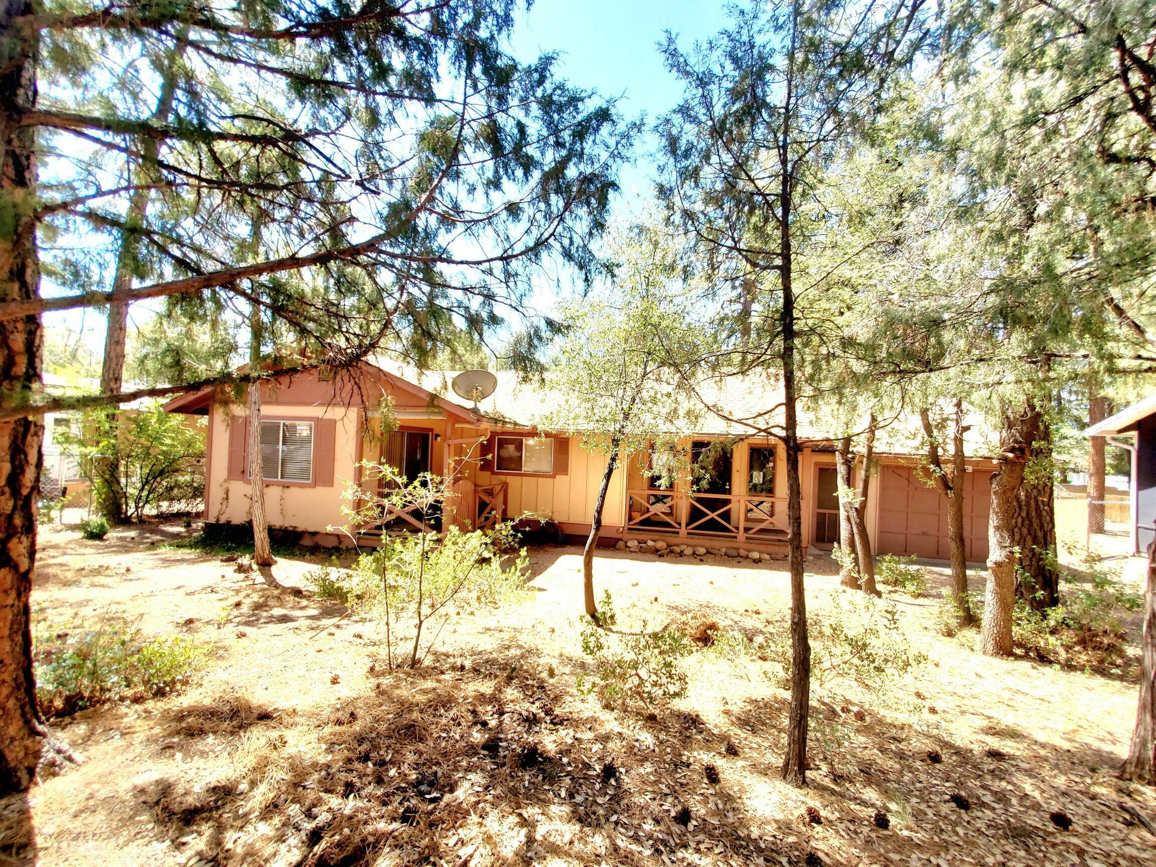 Property Photo: 609 E Eckles Street AZ 85541