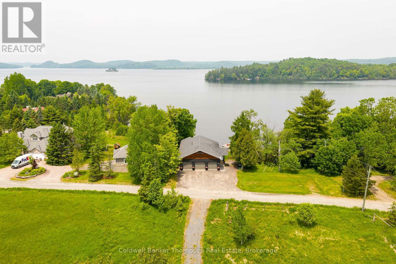Property Photo:  150 Lighthouse Point Road  ON P1H 1Y7 