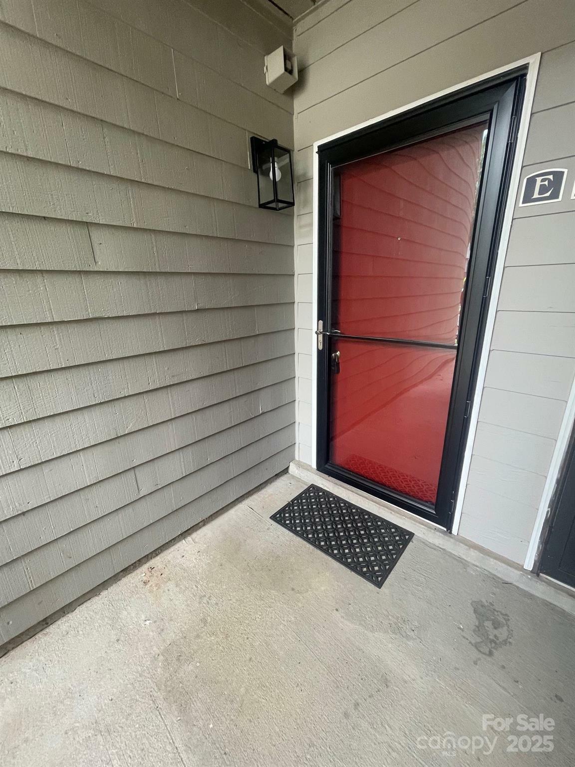 Property Photo:  3200 Heathstead Place  NC 28210 