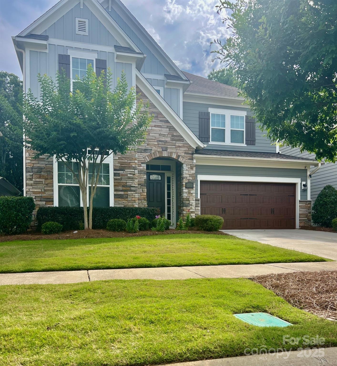 Property Photo: 13113 Kornegy Drive E NC 28277