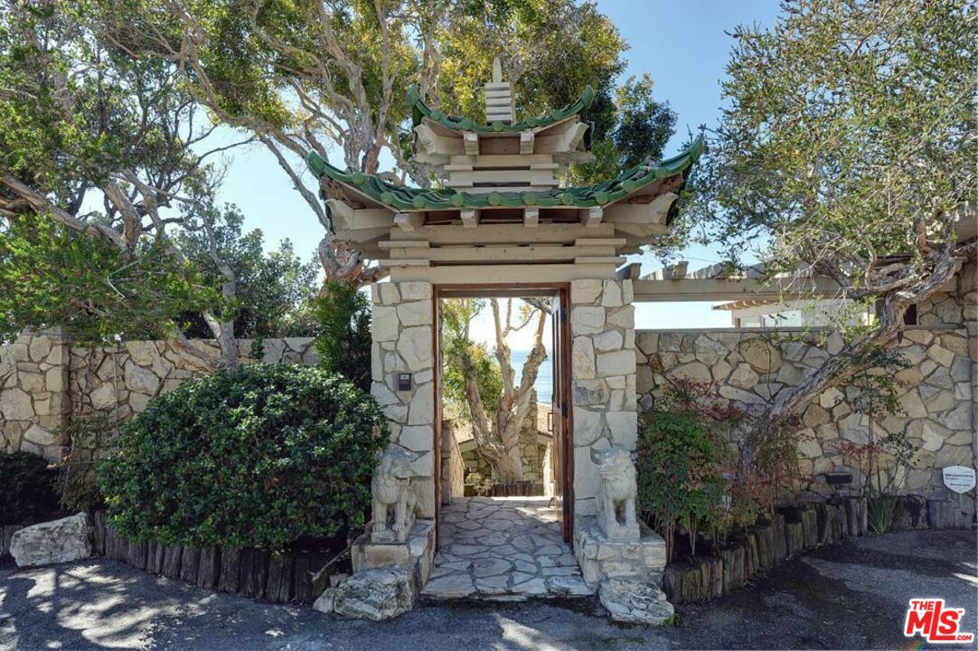 Property Photo: 18842 Pacific Coast Hwy CA 90265