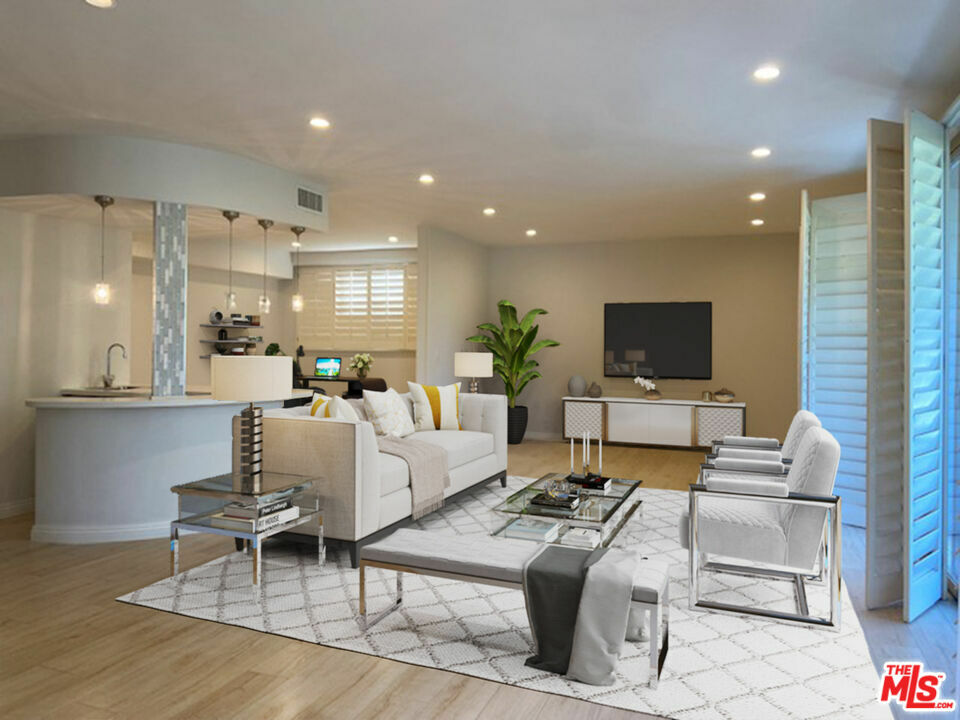 Property Photo: 344 N Palm Dr CA 90210