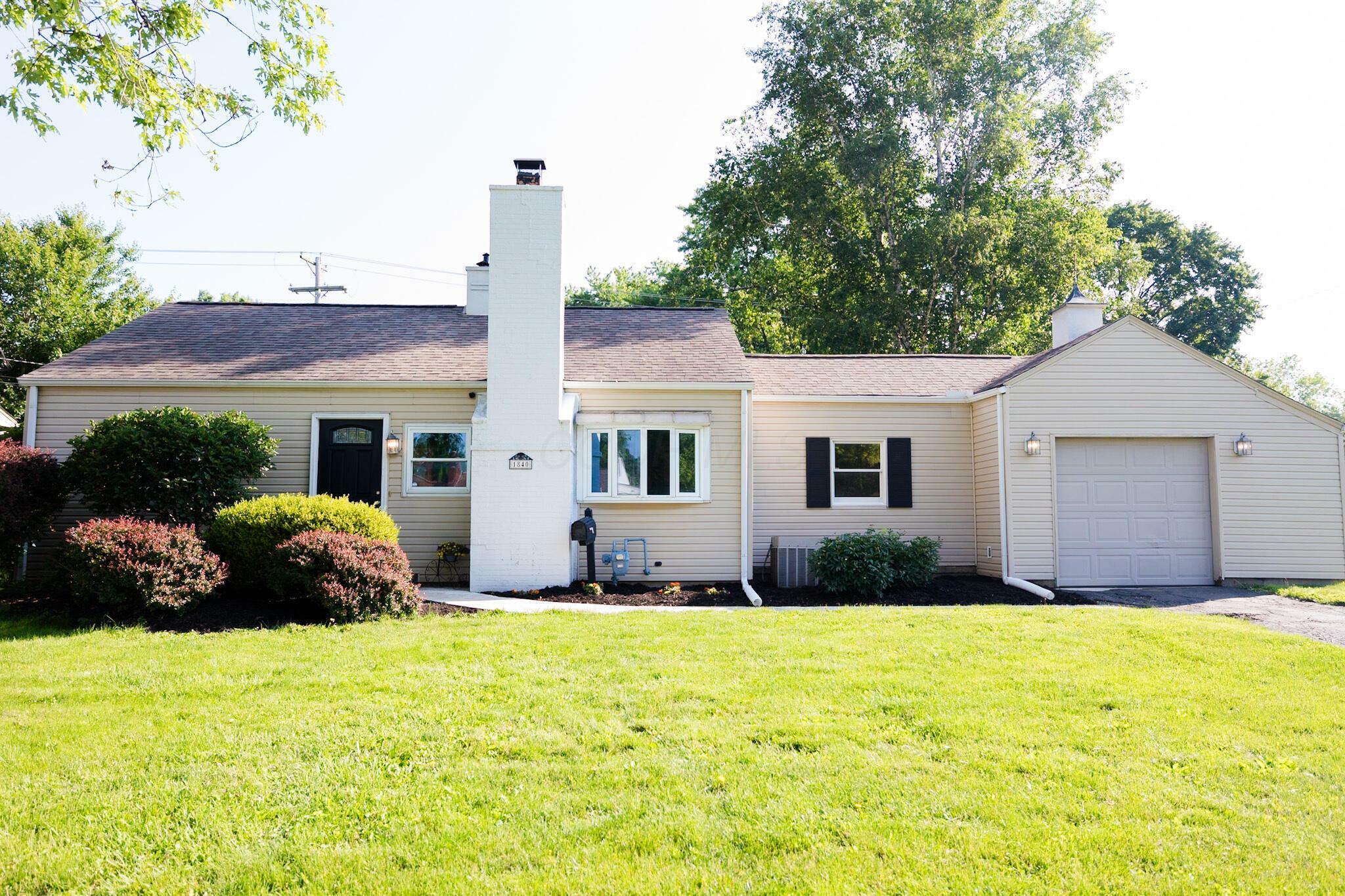 1840 N Columbus Street  Lancaster OH 43130 photo