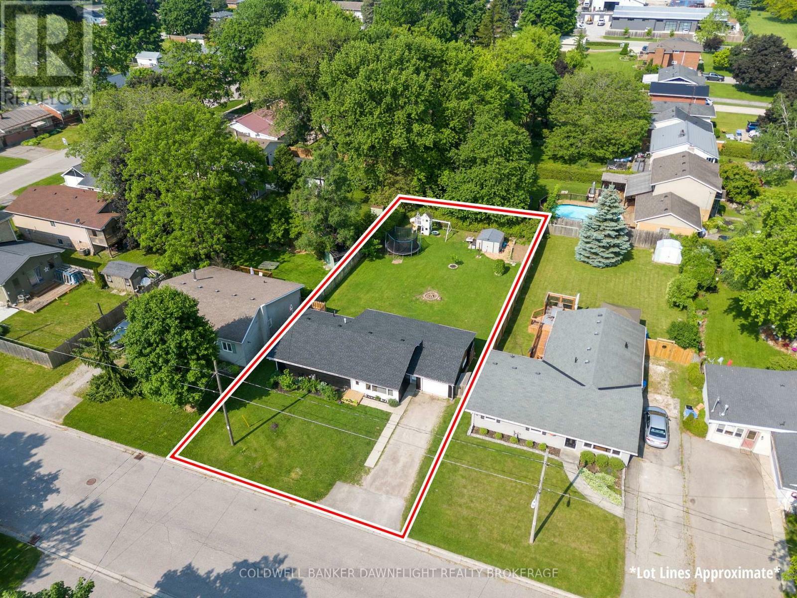 Photo de la propriété: 181 Carling Street ON N0M 1S2