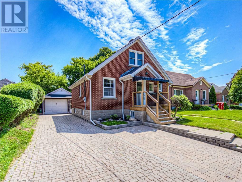 Property Photo: 48 Ellis Avenue ON N2H 4G7