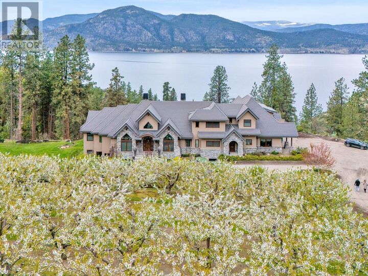 Photo de la propriété:  2119 Naramata Road  BC V0H 1N1 