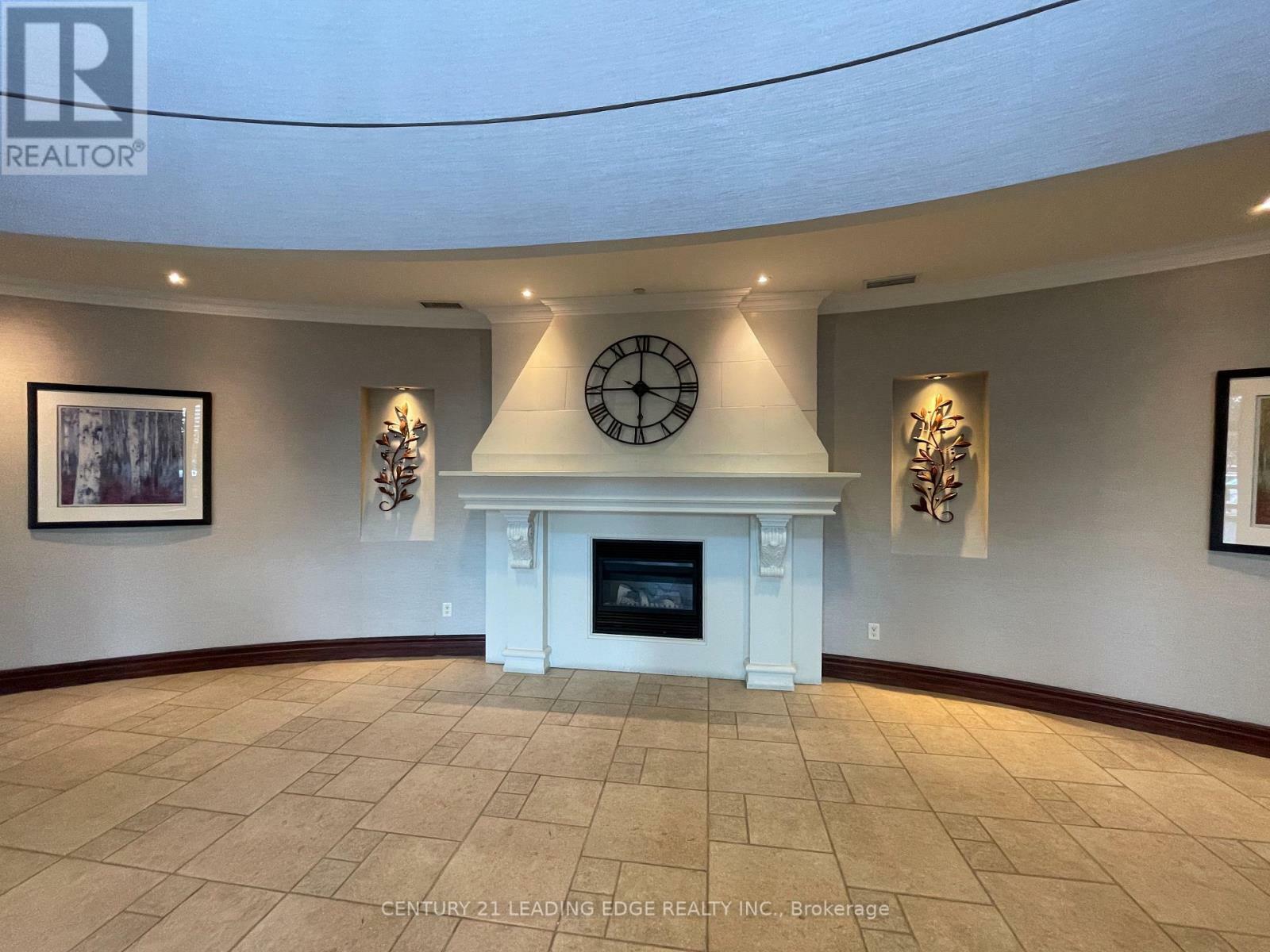 Property Photo: 2585 Erin Centre Boulevard 601 ON L5M 6Z7