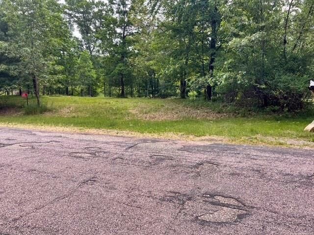 Property Photo:  1099 West Queens Way  WI 54457