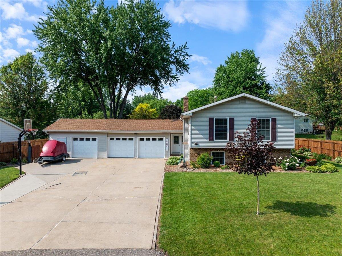 1125 West State Street  Marshfield WI 54449 photo