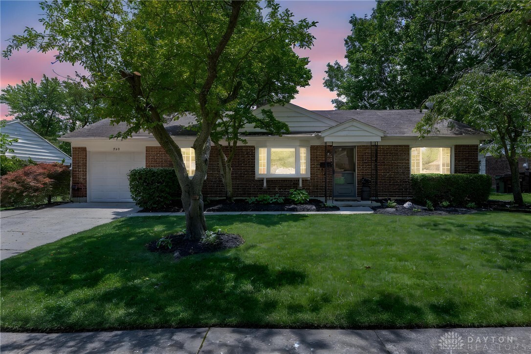 Property Photo: 920 Fairacres Drive OH 45429