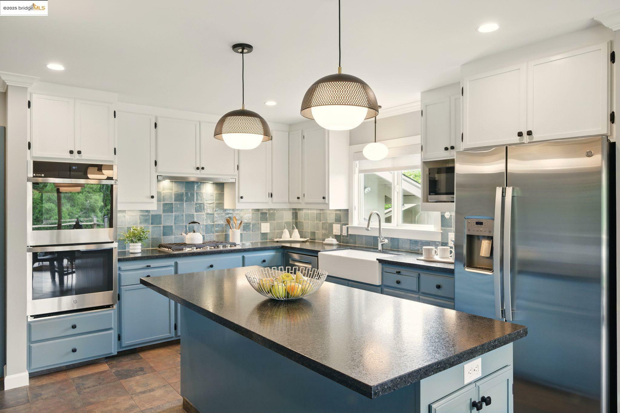 Property Photo: 241 Crestmont Dr CA 94619