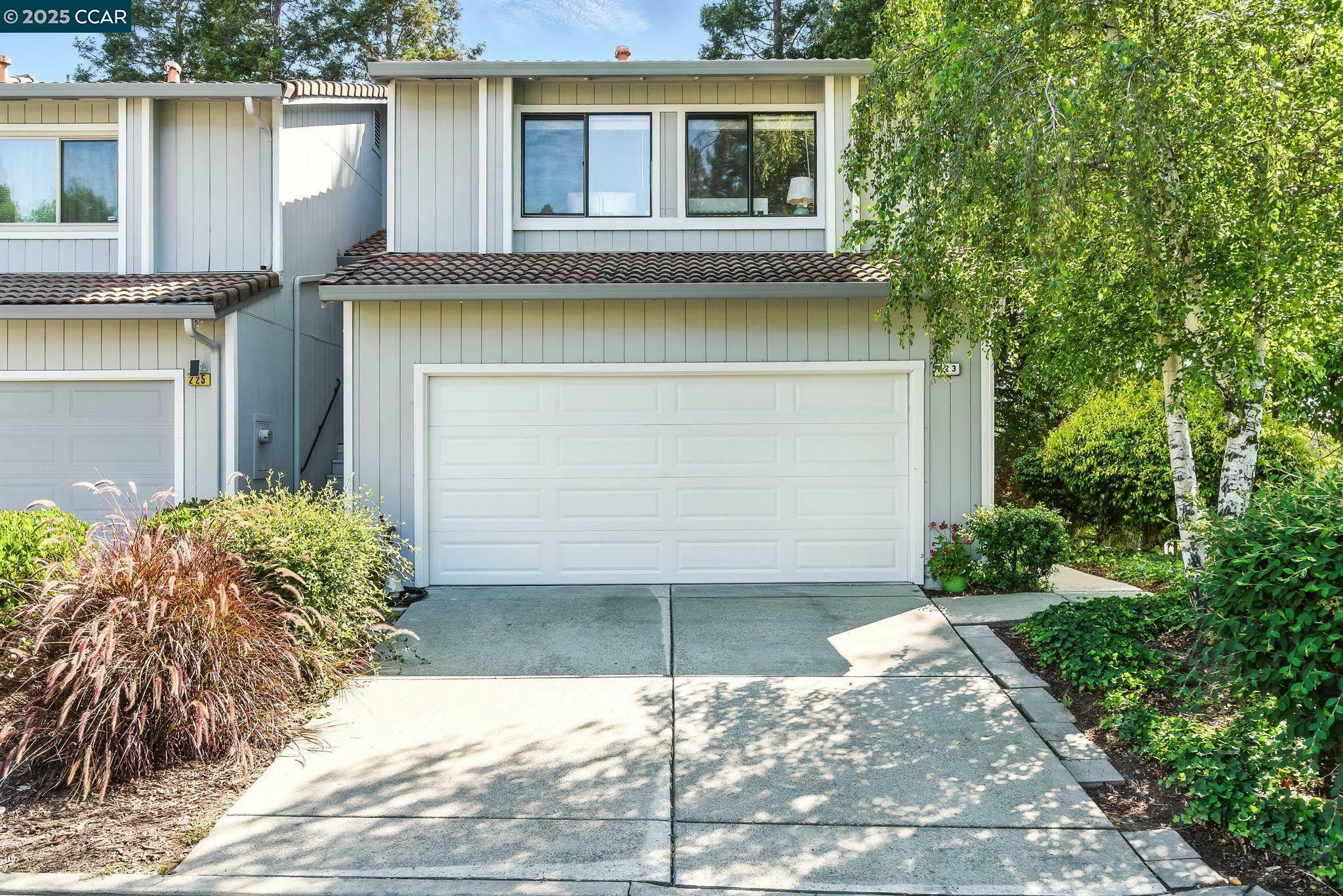 Property Photo: 223 Via Pinada Ln CA 94553