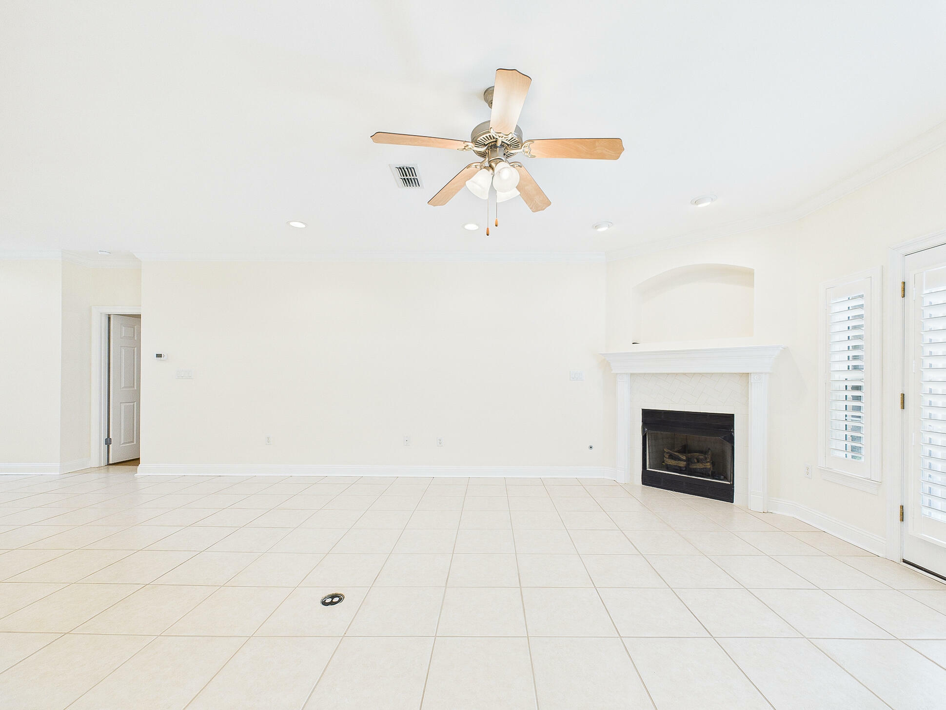 Property Photo: 4360 Crete Cove FL 32578