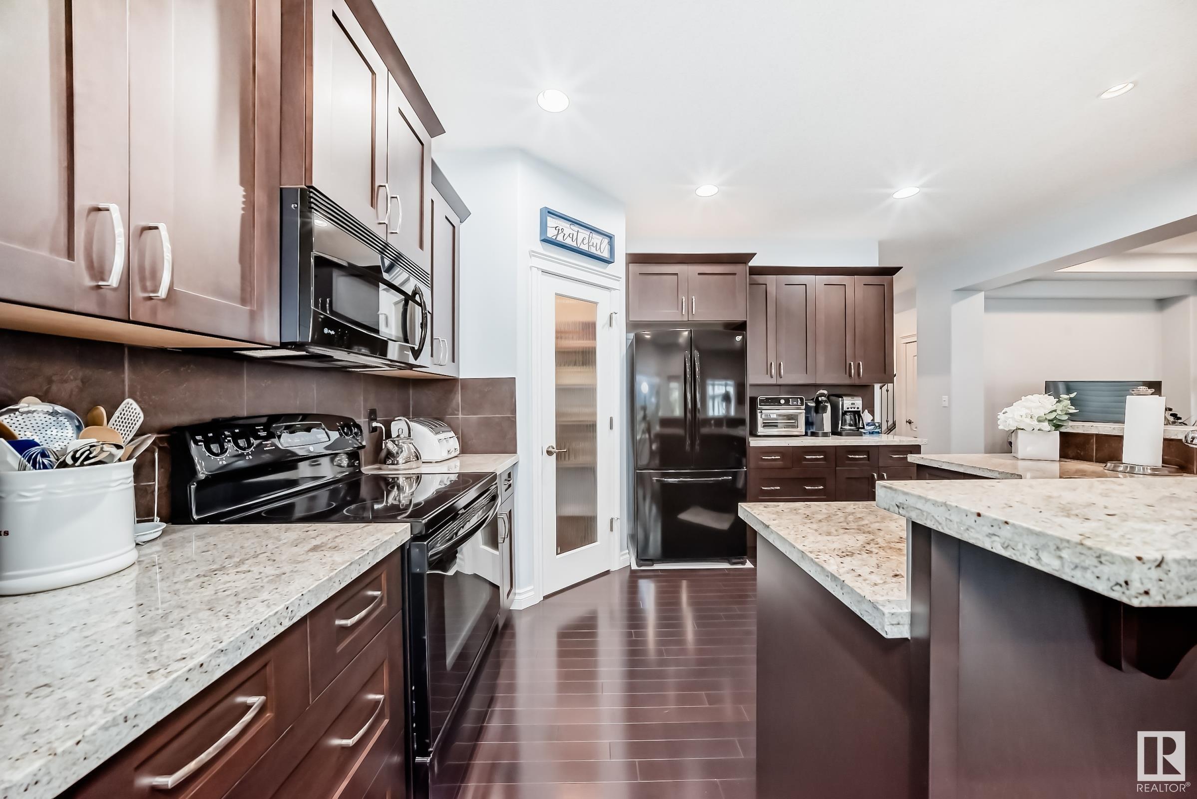 Property Photo:  1141 Hays Drive NW  AB T6M 0M2 