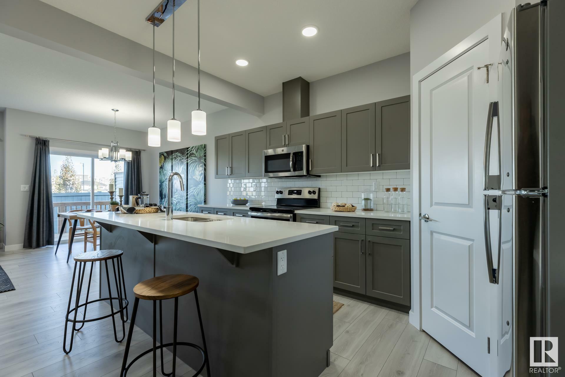 Property Photo: 39 Renwyck Place AB T7X 4E1